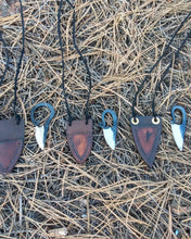 Load image into Gallery viewer, Viking neck knives
